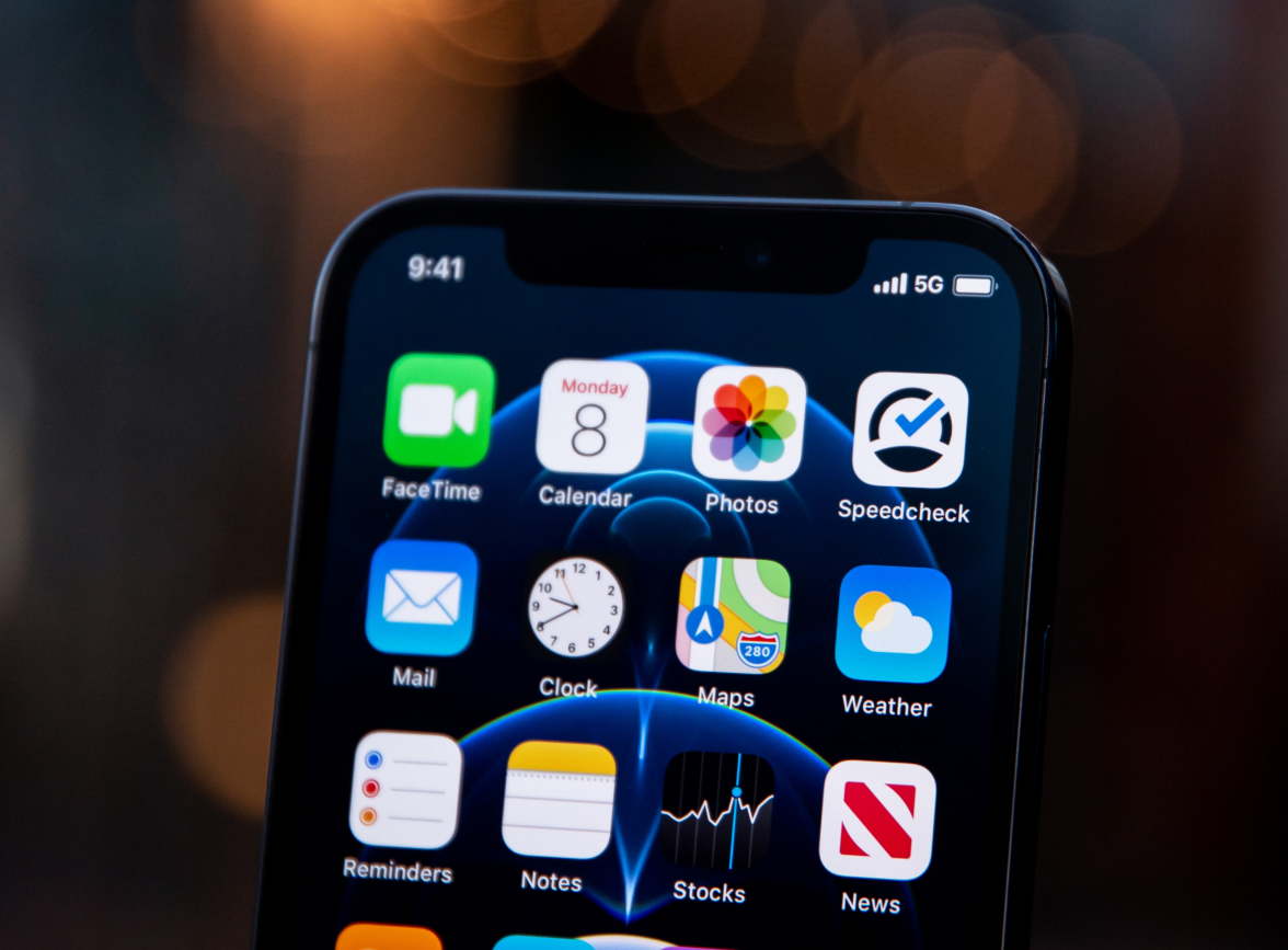 定远苹果手机维修分享为什么 iPhone 12 在冬季会自动关机 